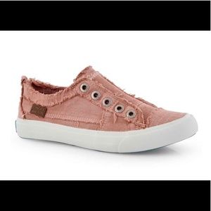 Brand new Pink Blowfish Malibu!!!!